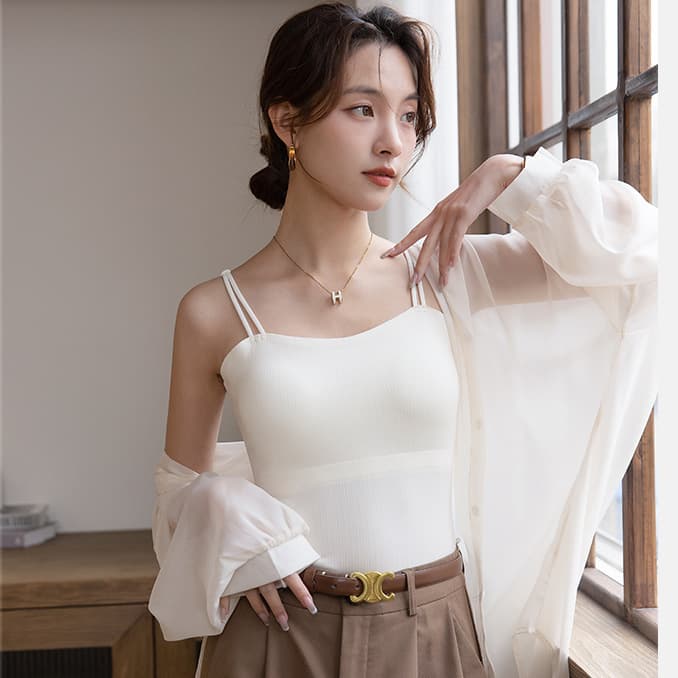 シンプル美シルエットタンクトップ