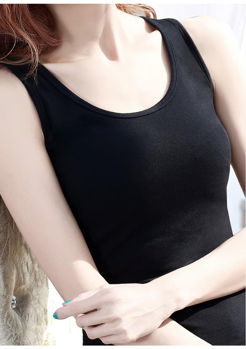 しなやかフィット美シルエットタンクトップ