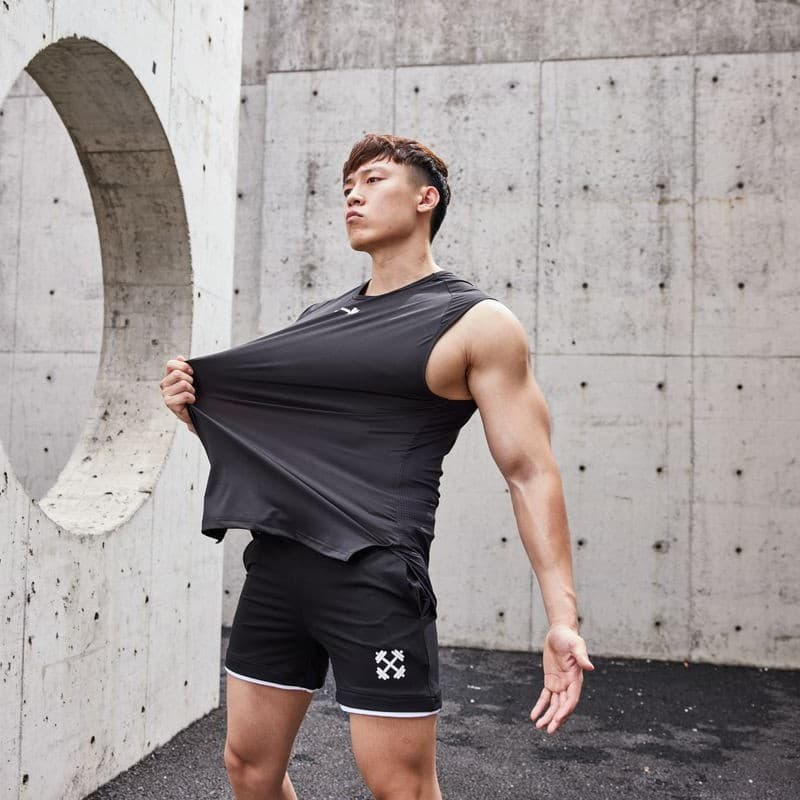 トレーニング用筋肉魅せタンクトップ