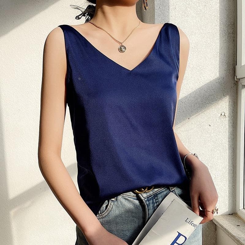 上質シルク風 艶めきタンクトップ