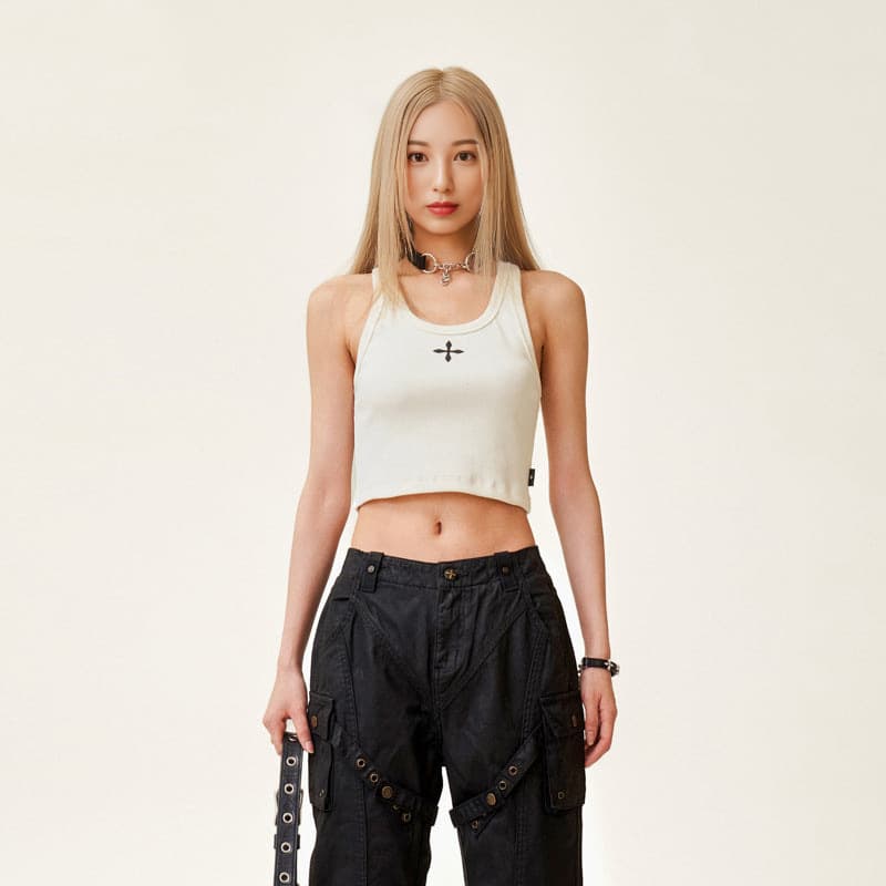シンプルクロップドタンクトップ